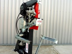 Fendeuse de bûches EVO 14 groupe + treuil hydraulique