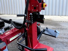 Fendeuse de bûches FH37T thermique sur remorque